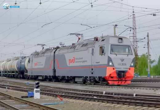 Электровоз 2ЭС10