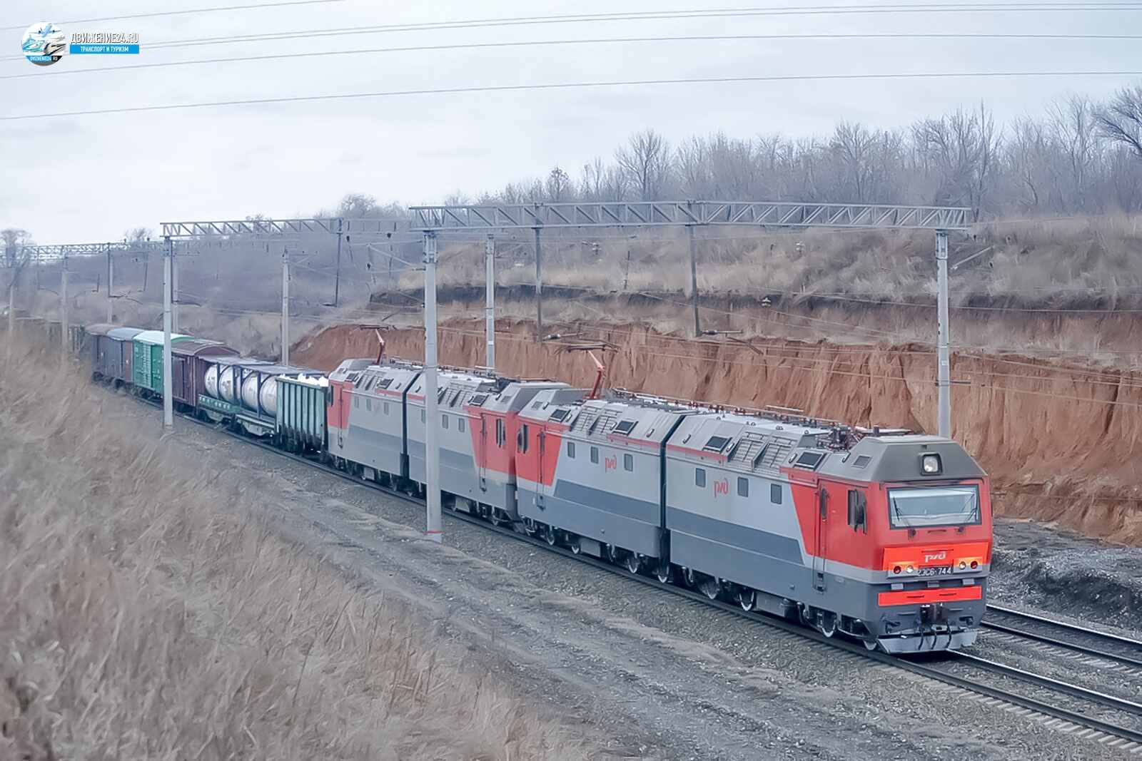 Электровоз 2ЭС6