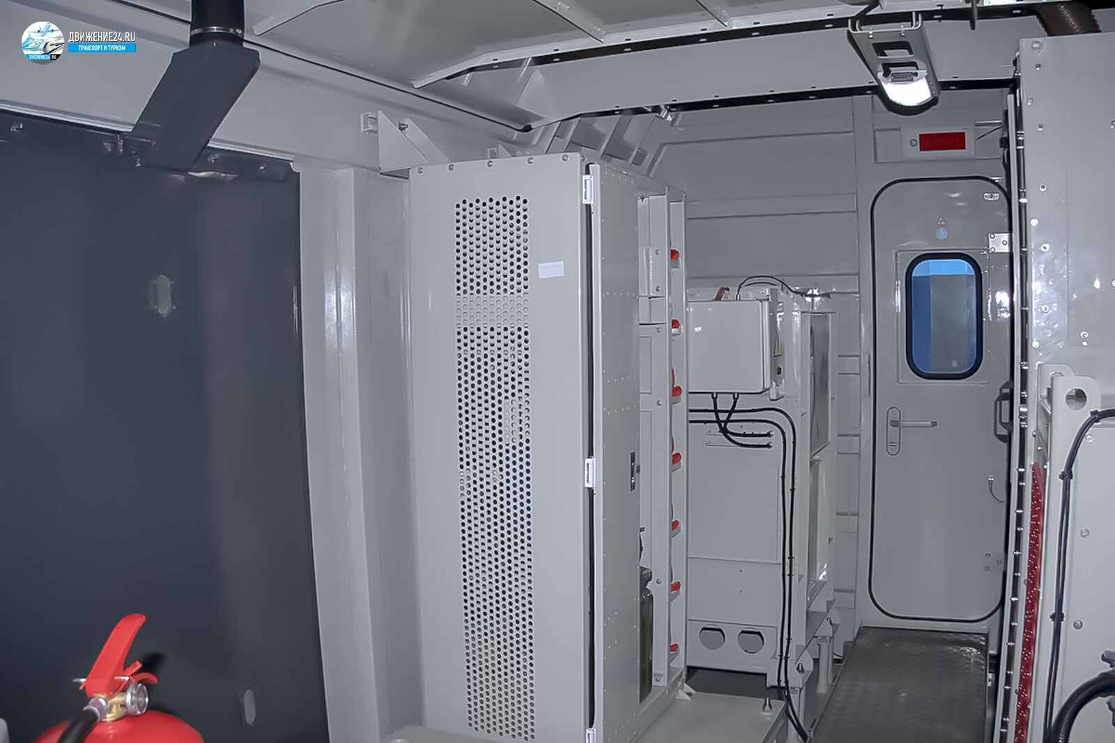 Машинное отделение Электровоза 2ЭВ120