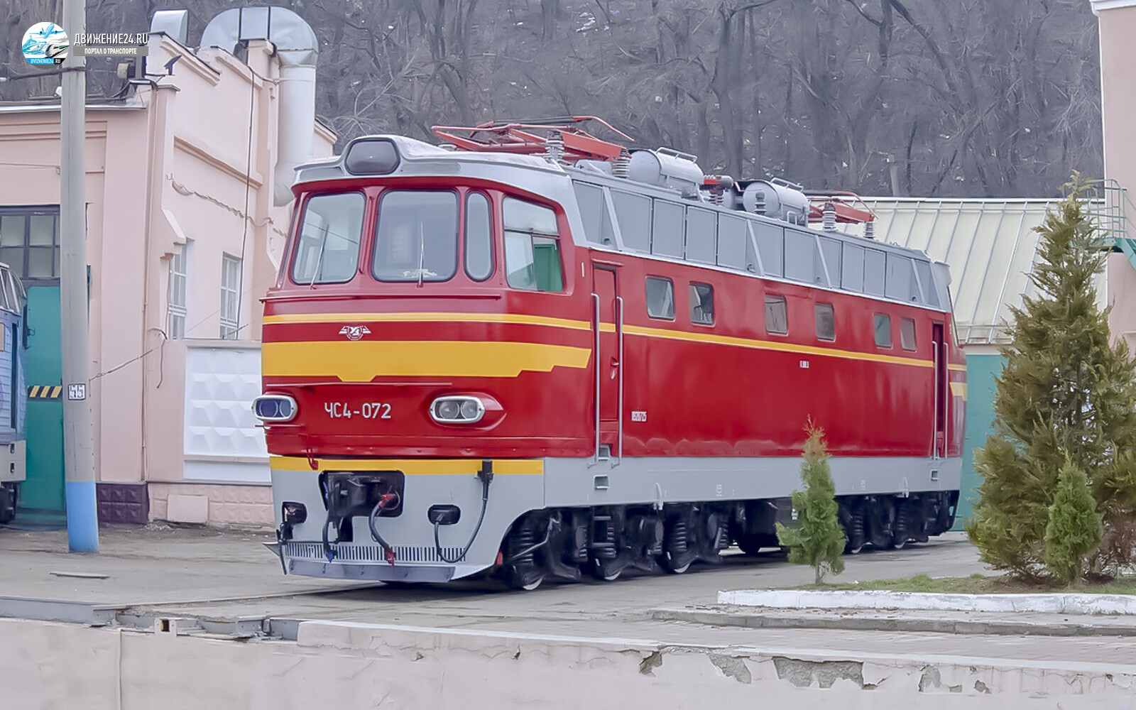 Электровоз ЧС4