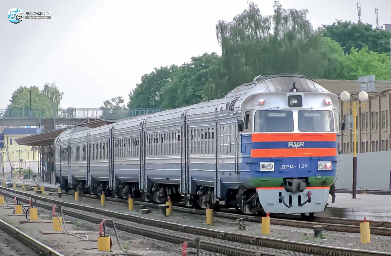 Дизель-поезд ДР1А