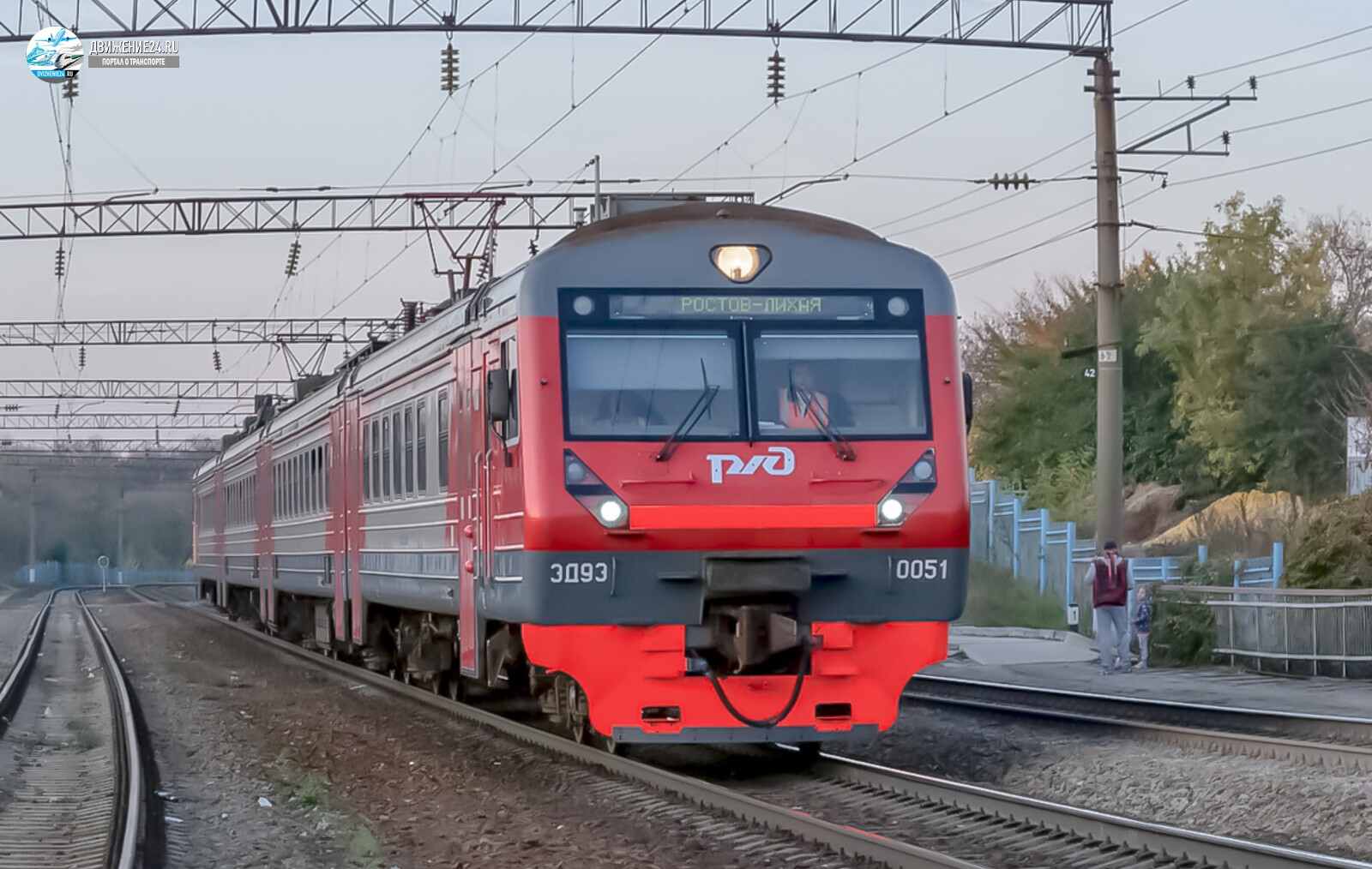 Электропоезд ЭД9Э