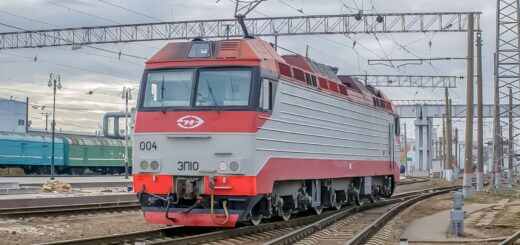 Электровоз ЭП10