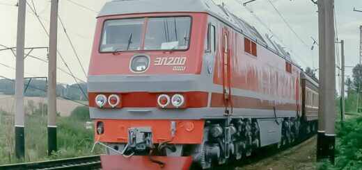 Электровоз ЭП200