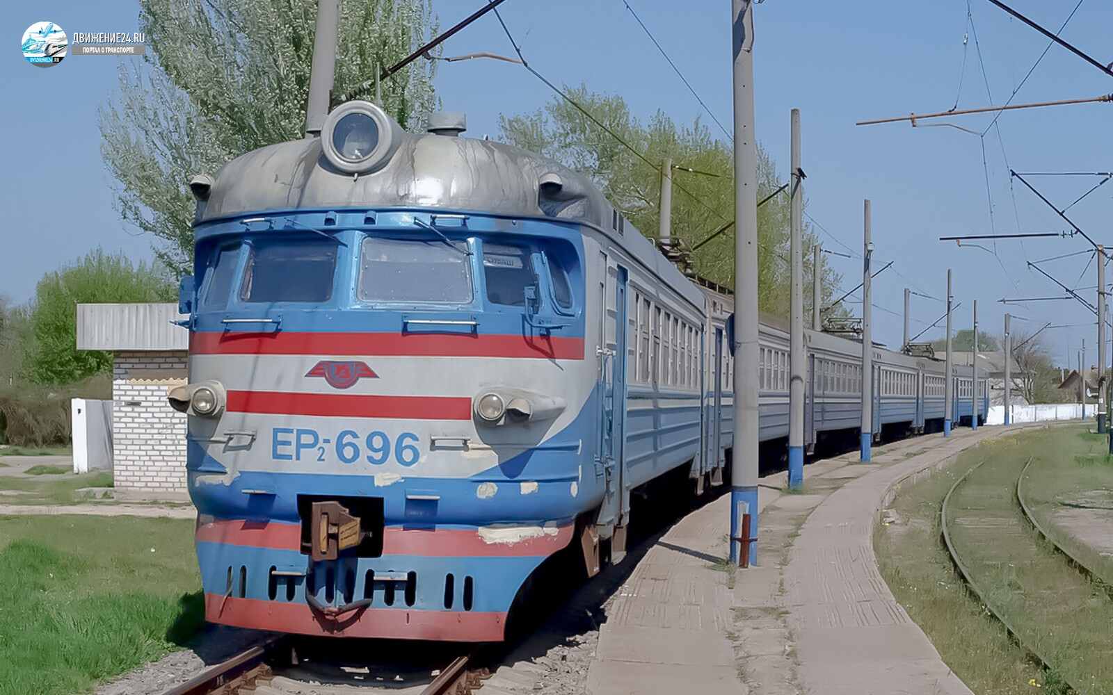 Электропоезд ЭР2