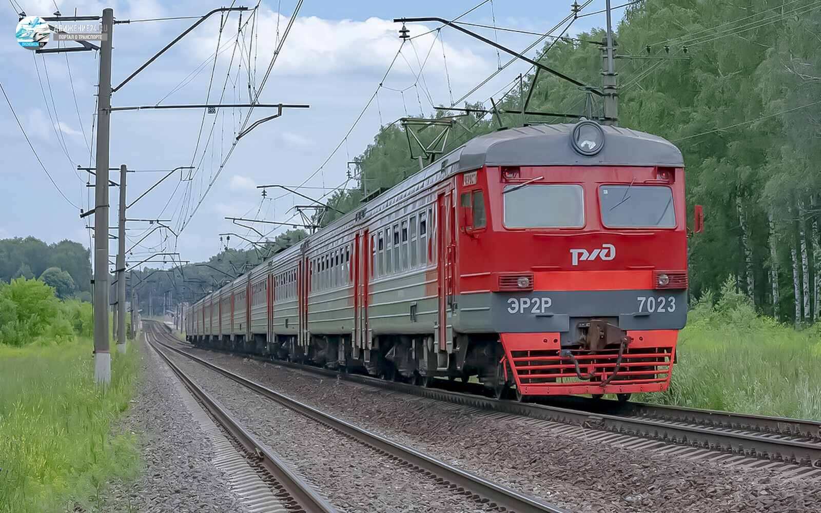 Фото электропоезда ЭР2Р