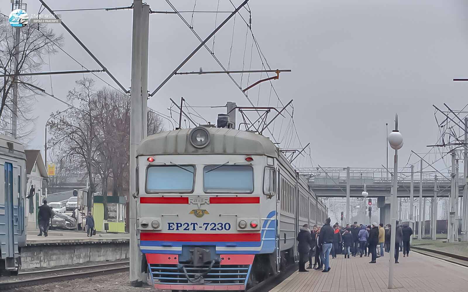 Фото электропоезда ЭР2Т