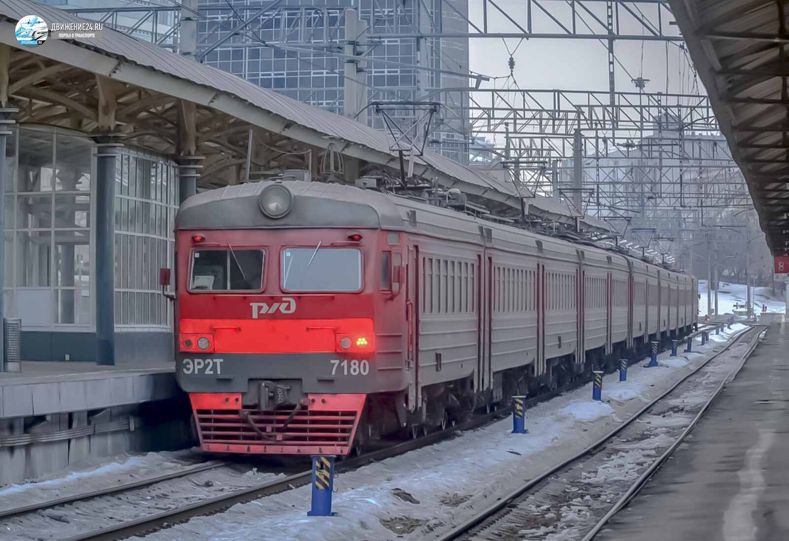 Электропоезд ЭР2Т