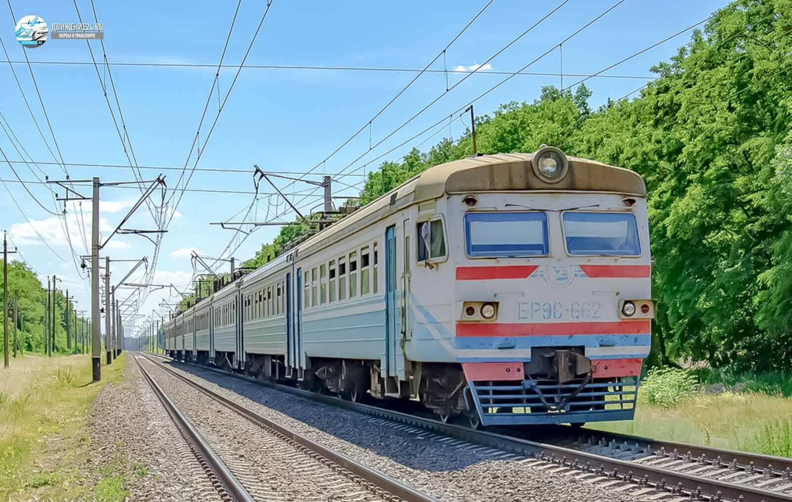 Электропоезд ЭР9Е