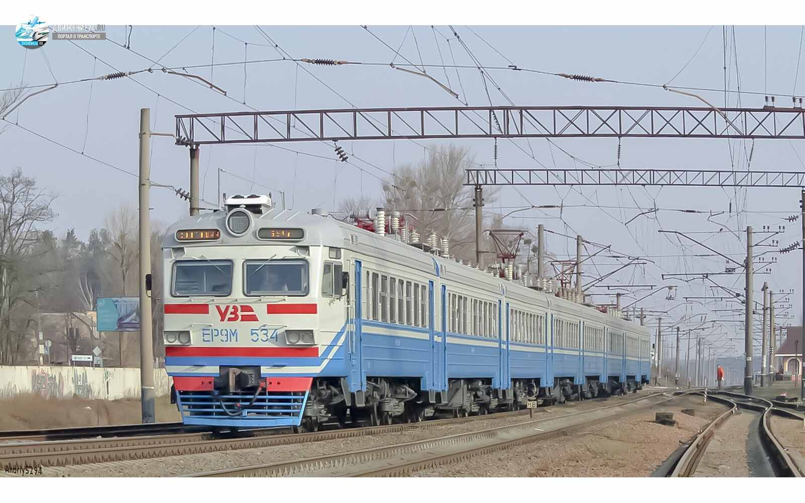 Электропоезд ЭР9М