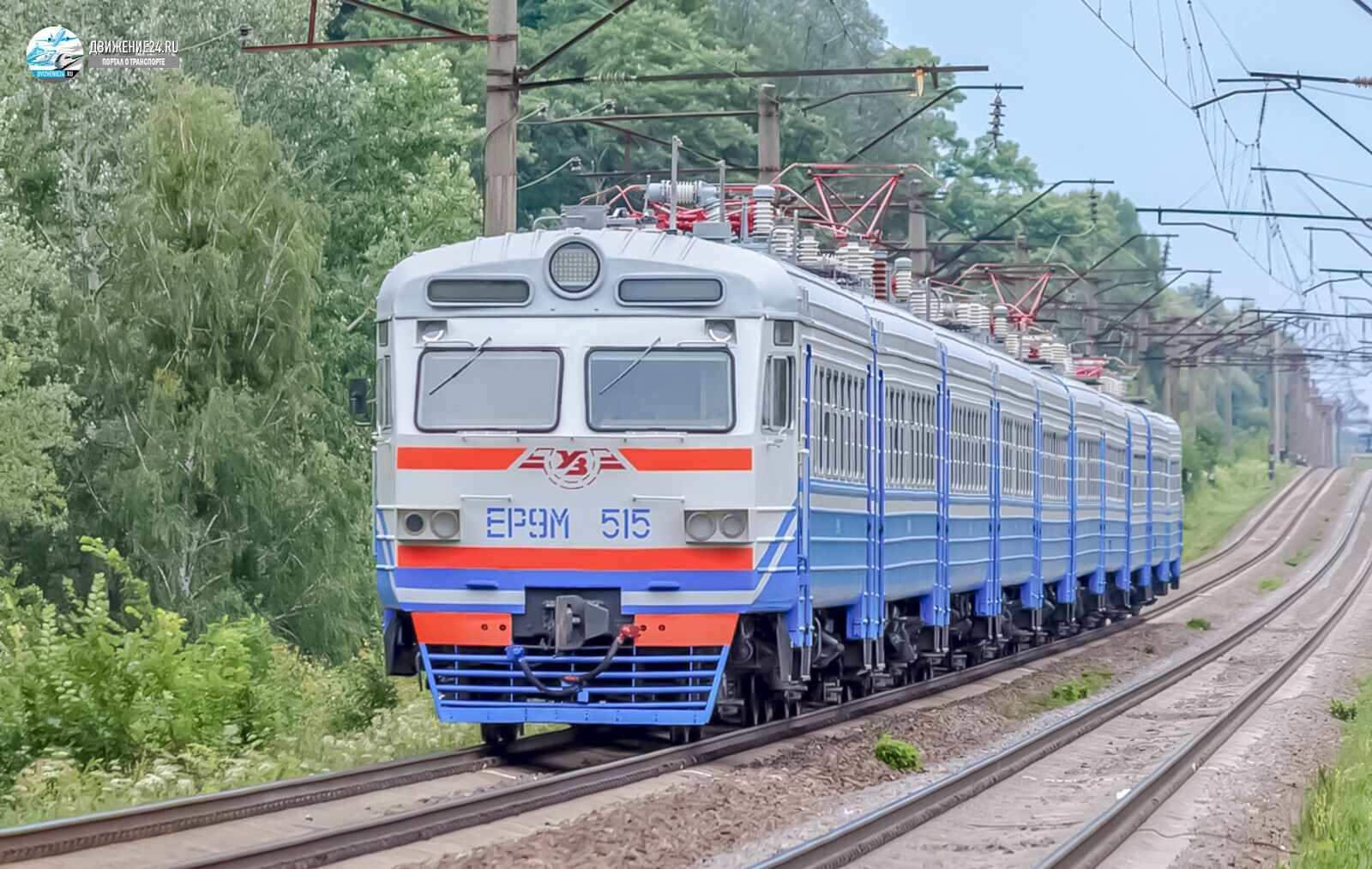 Электропоезд ЭР9М