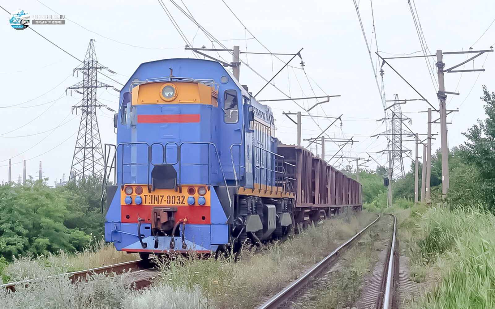 Фото тепловоза ТЭМ7