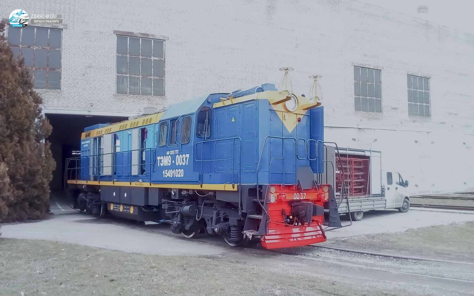 Фото тепловоза ТЭМ9