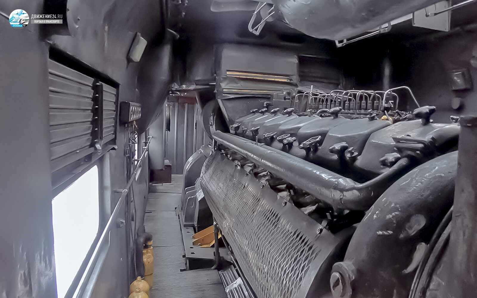 Дизель тепловоза ТЭП60