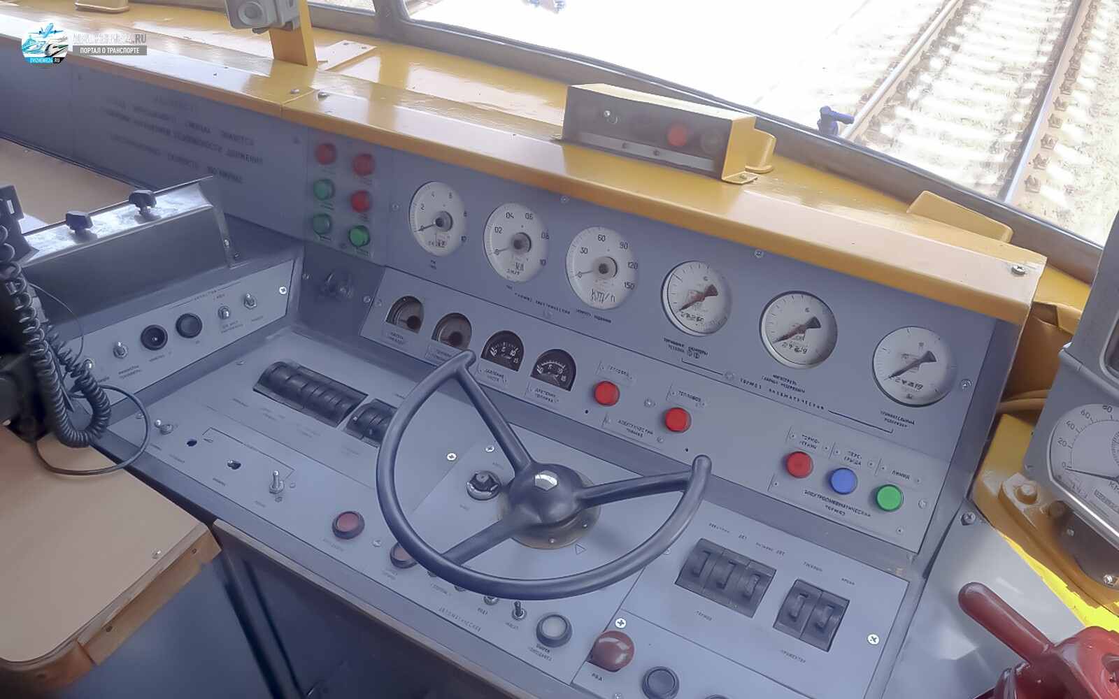 Кабина тепловоза ТЭП70