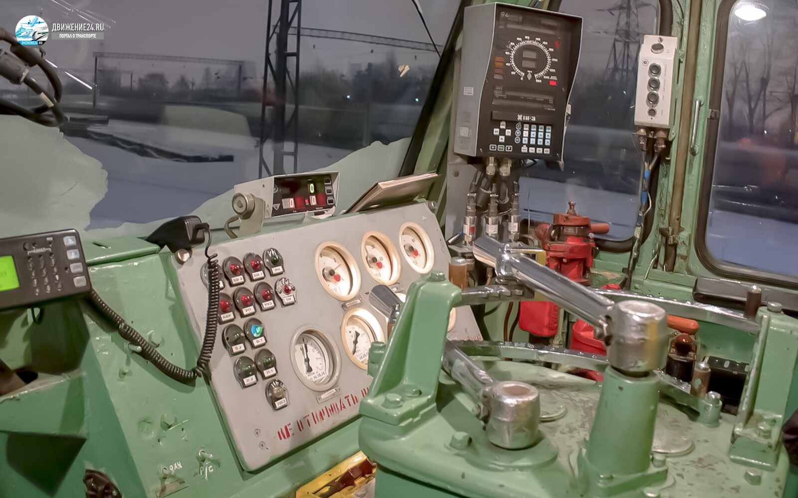 кабина Электровоза ВЛ10