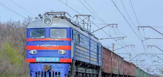 Электровоз ВЛ8