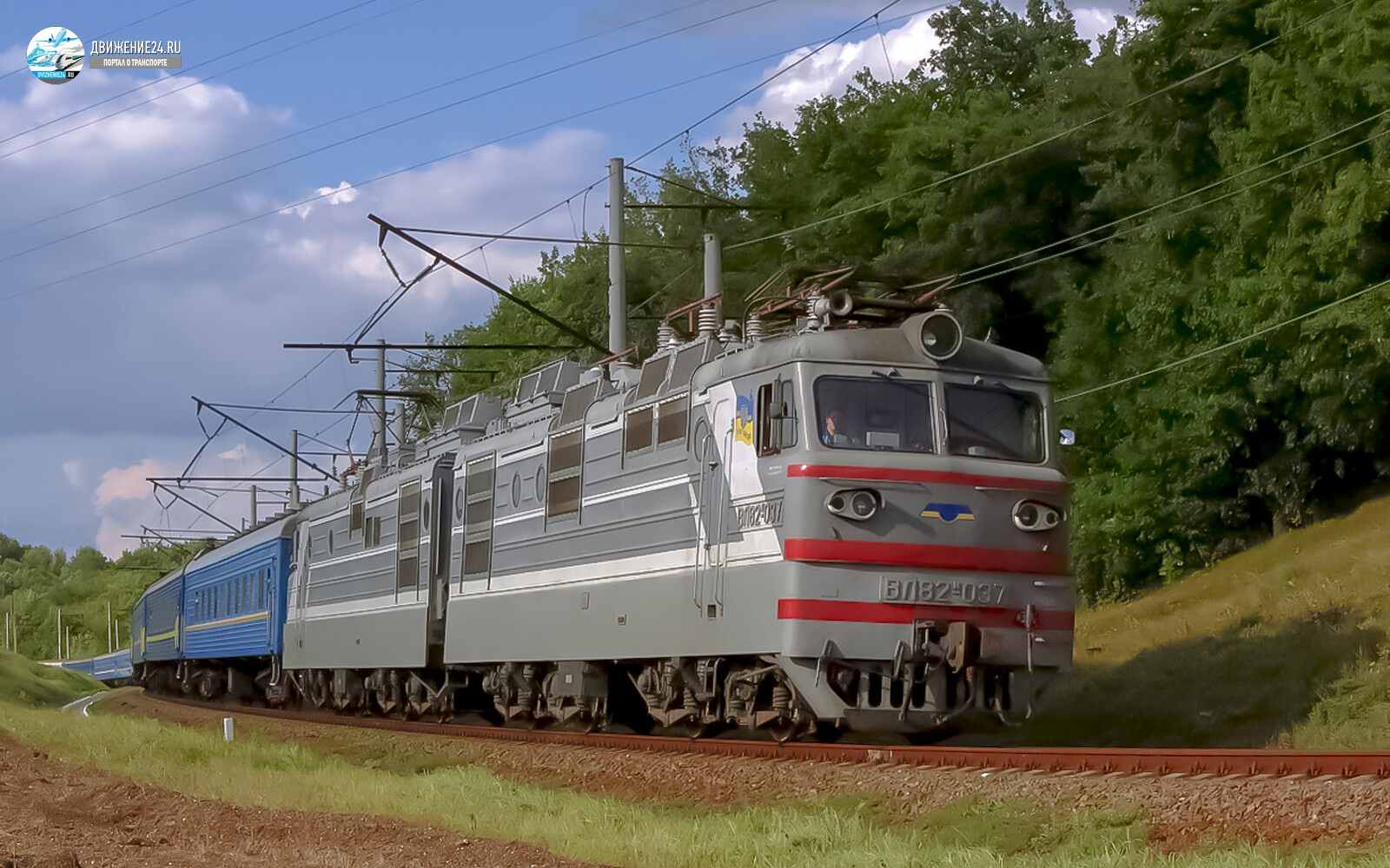 Электровоз ВЛ82м