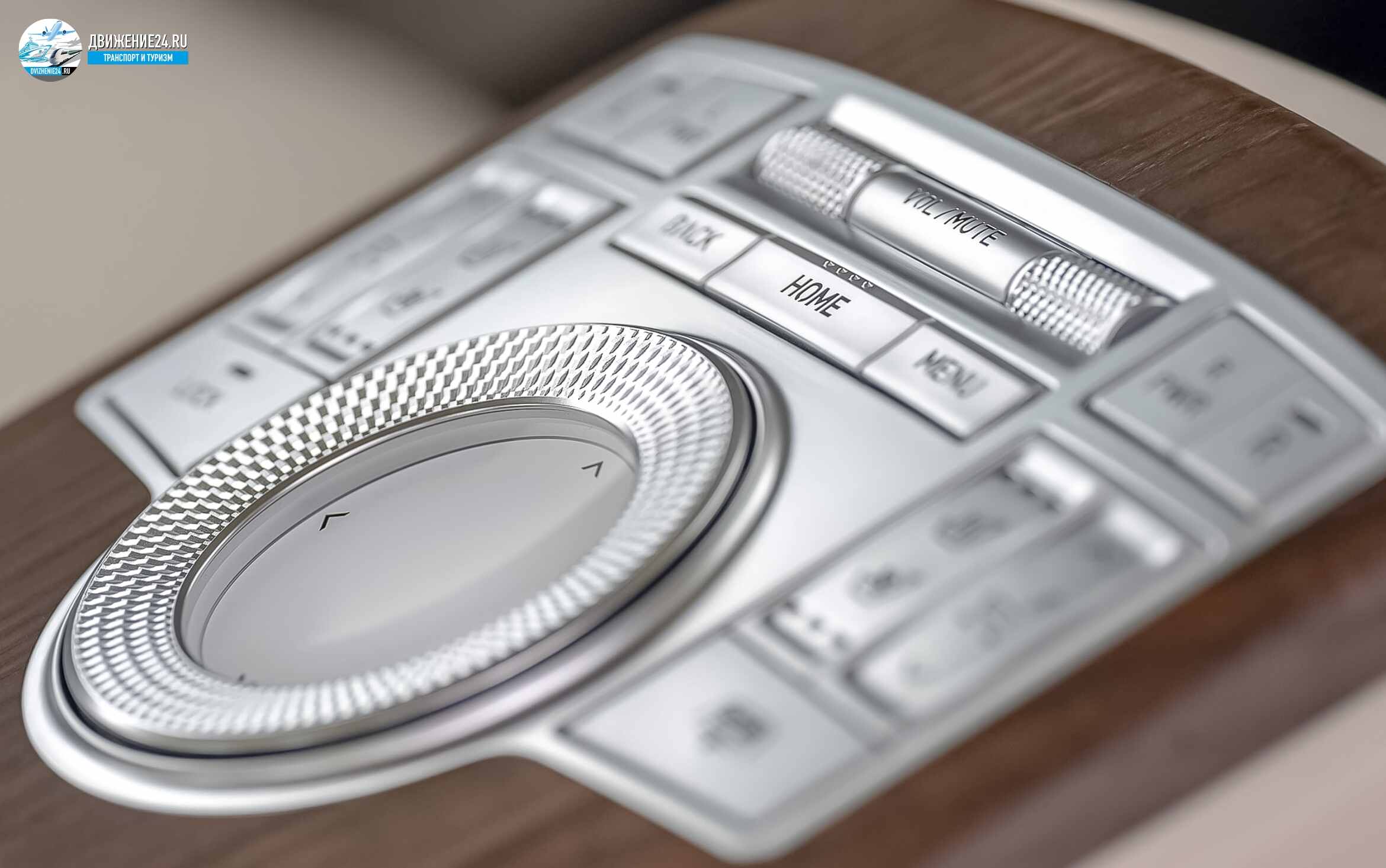 Genesis G80 в кузове седан салон