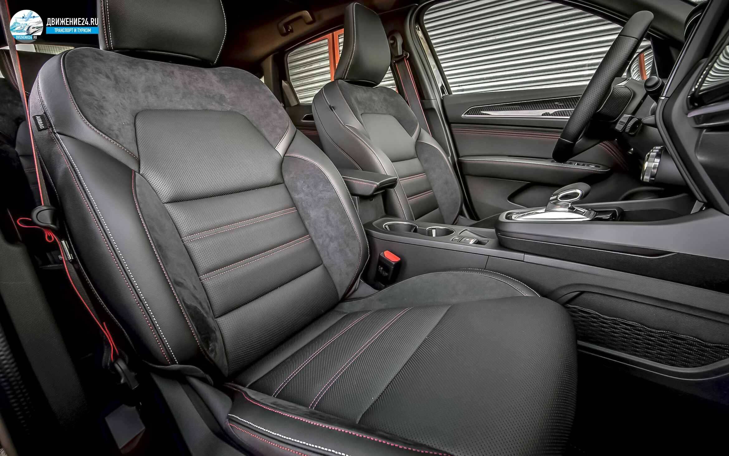 Renault Arkana 6 2021 (Рено Аркана 2021) передние сидения