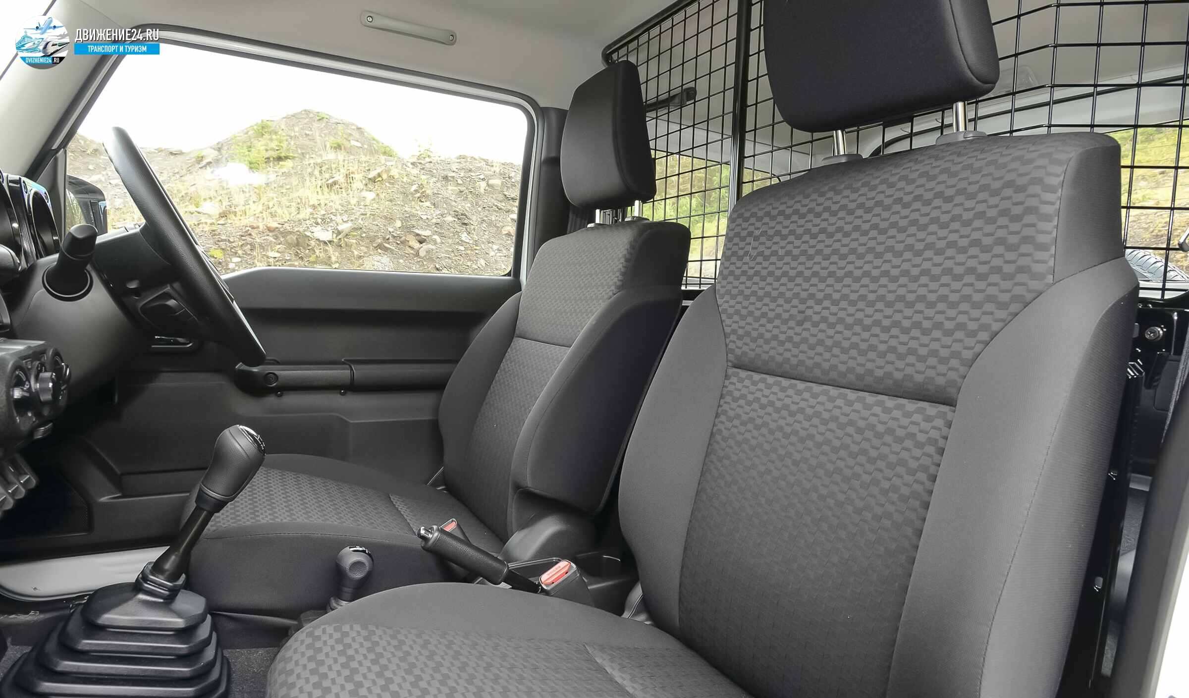 салон Suzuki Jimny Commercial 2021