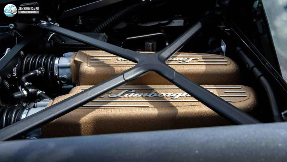 Lamborghini Huracan STO 2021