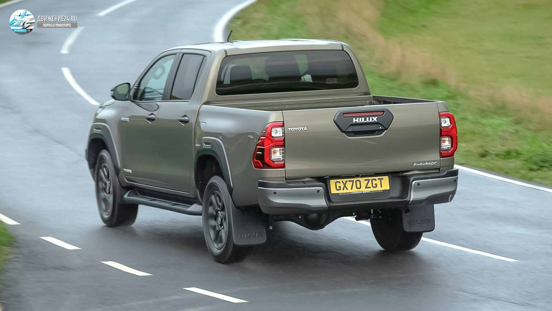Toyota Hilux Invincible X (2020)