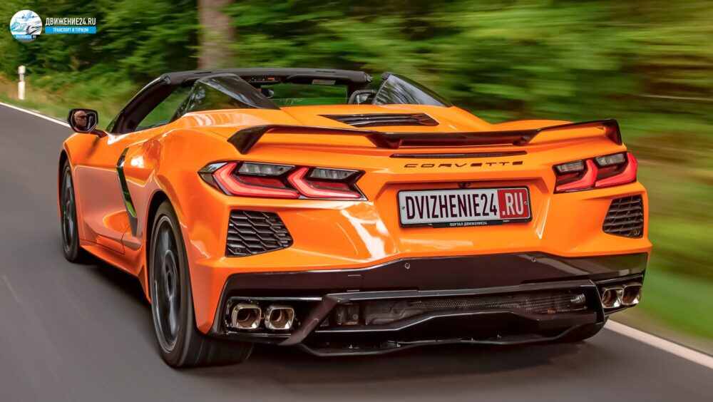 Кабриолет Chevrolet Corvette 2021 года