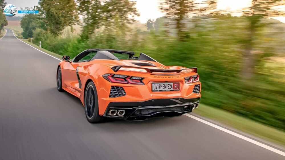 Кабриолет Chevrolet Corvette 2021 года