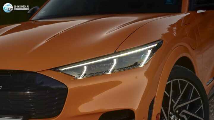 Ford Mustang Mach-E GT 2021