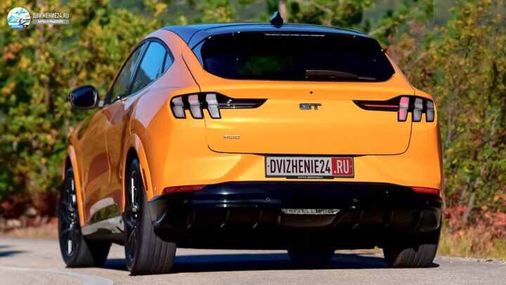 Ford Mustang Mach-E GT 2021