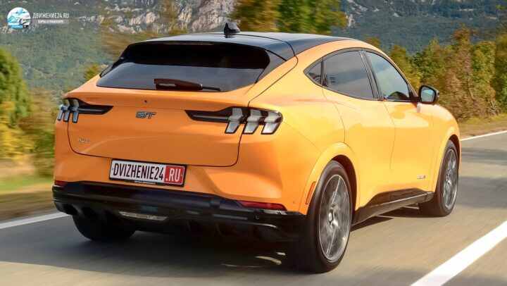 Ford Mustang Mach-E GT 2021