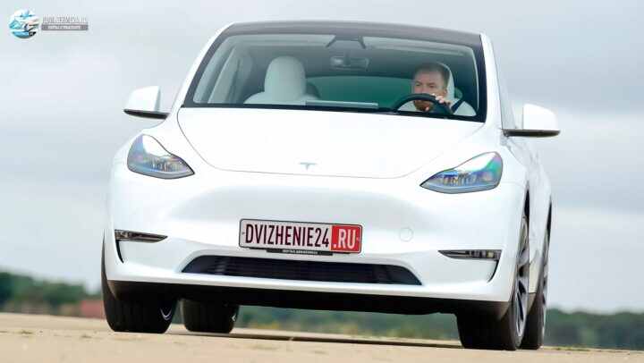 Tesla Model Y 2021