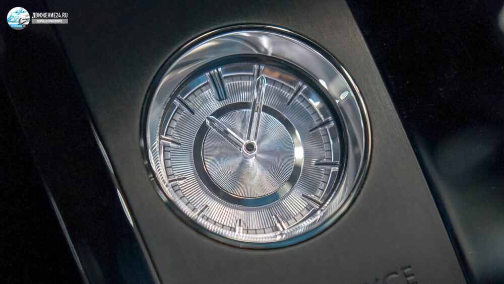 Rolls-Royce Black Badge Ghost 2021