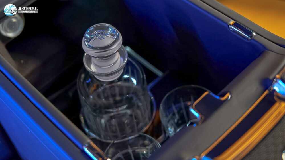 Rolls-Royce Black Badge Ghost 2021