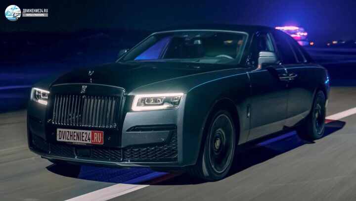 Rolls-Royce Black Badge Ghost 2021