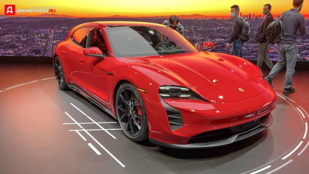 LA auto show-Porsche Taycan GTS Sport Turismo