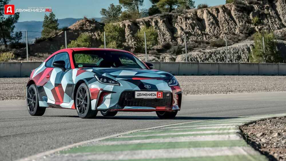 Фото прототипа Toyota GR86 2022