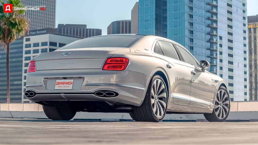 Bentley Flying Spur V8 2021