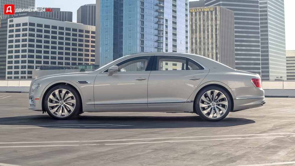 Bentley Flying Spur V8 2021
