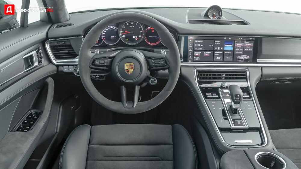 Porsche Panamera GTS 2021
