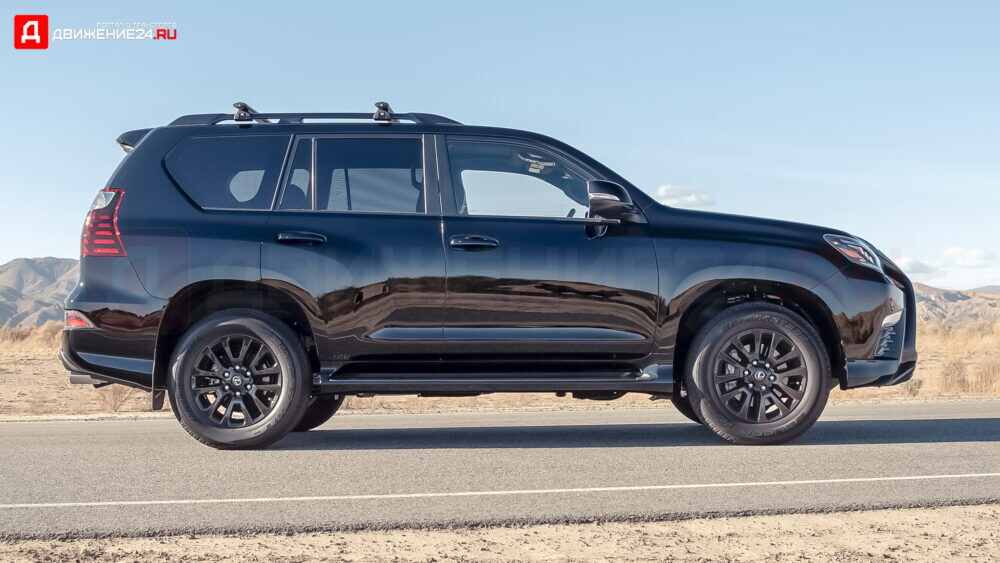 Lexus GX460 2022 Black Line