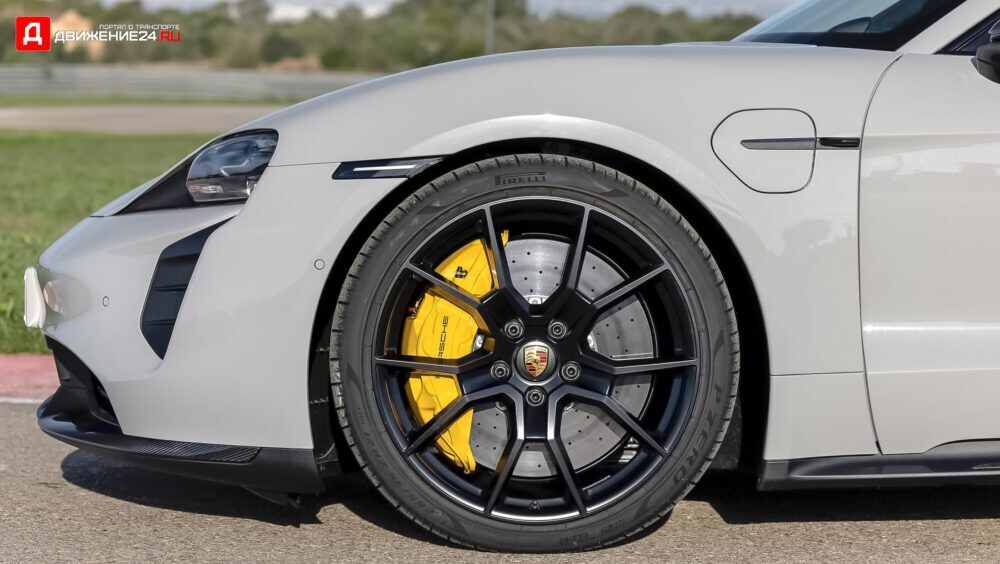 Porsche Taycan GTS 2021