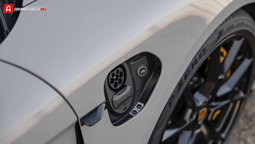 Porsche Taycan GTS 2021