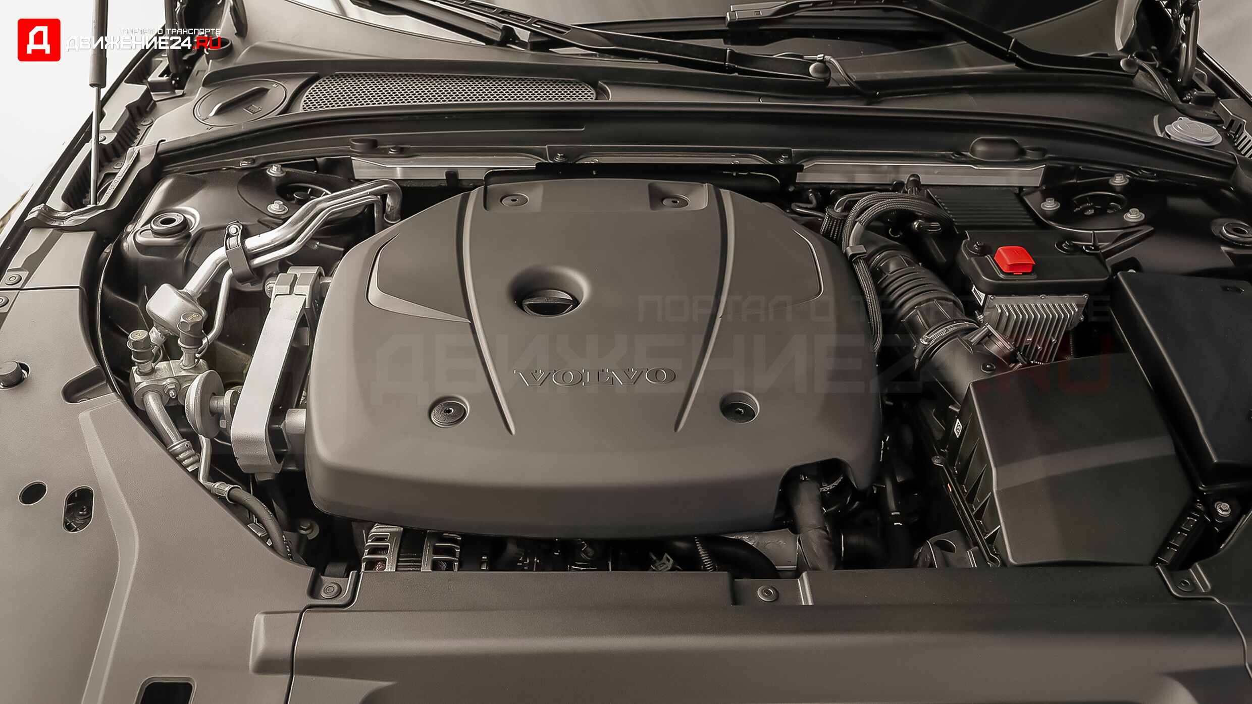 Volvo V90 R-Design 2021