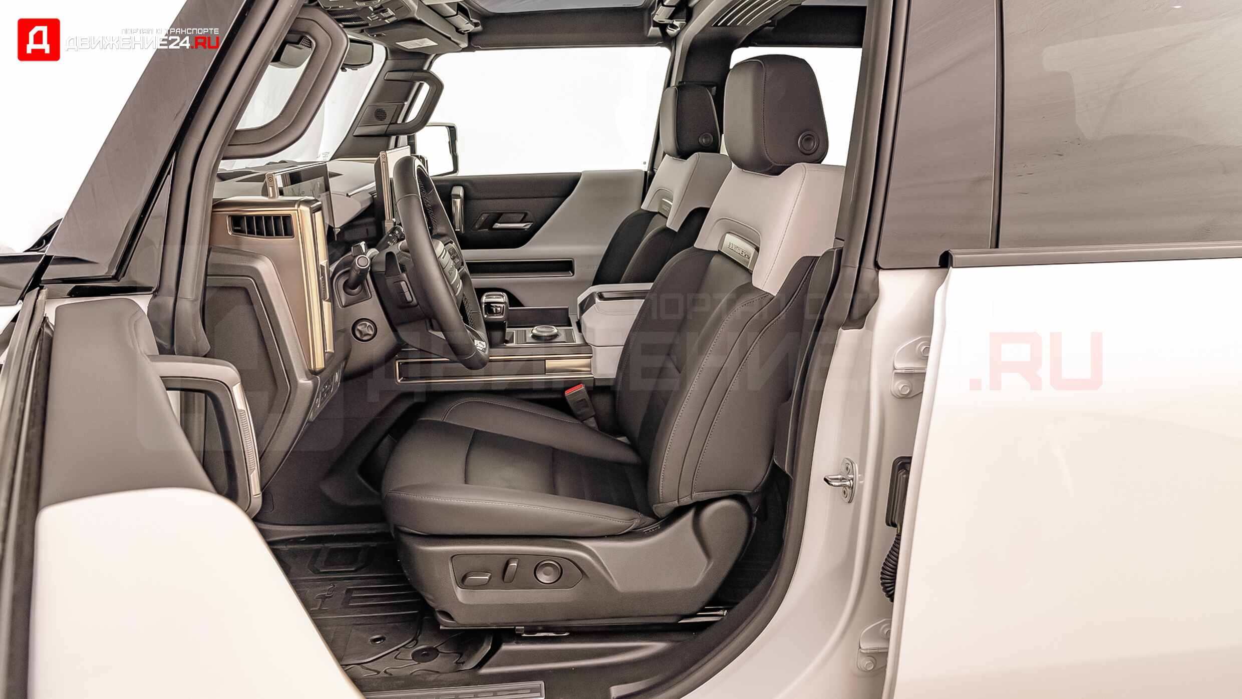 Chevrolet Silverado EV против GMC Hummer EV