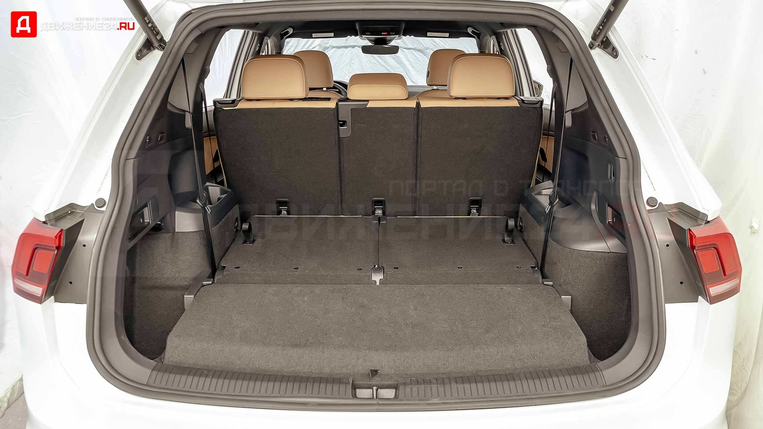 2022 Volkswagen Tiguan SE R-Line Black FWD