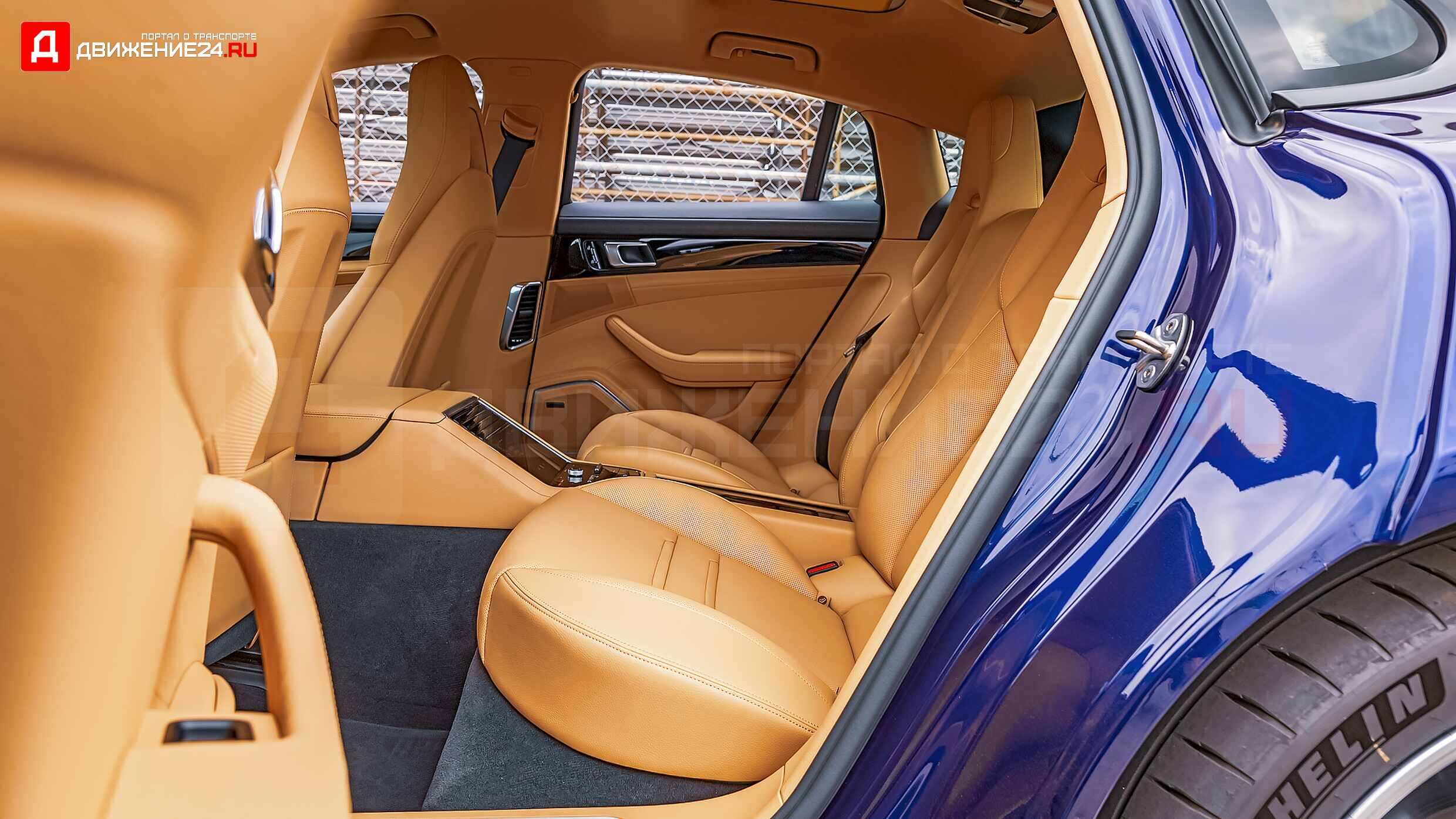 Porsche Panamera V-6 2021