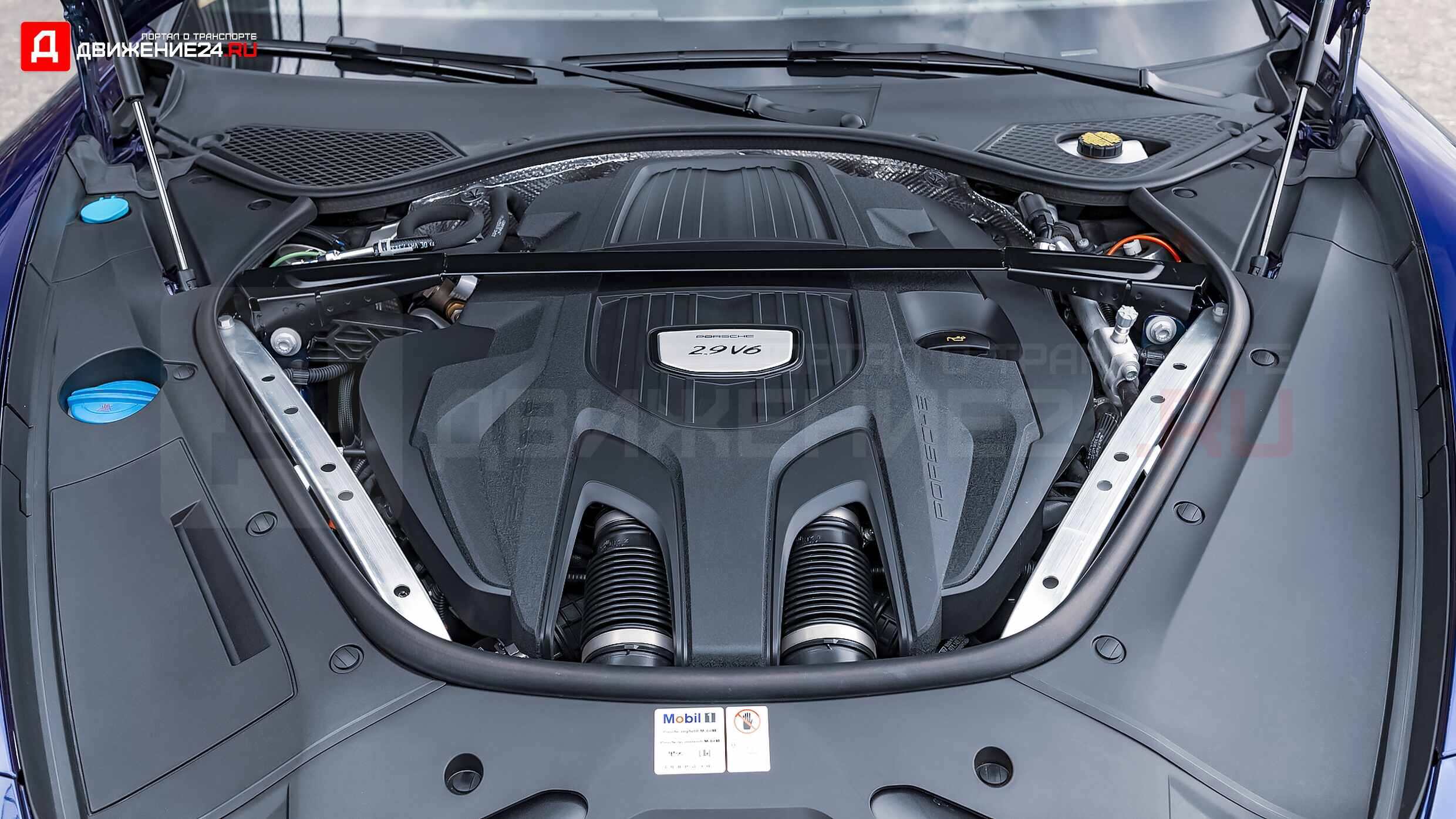 Porsche Panamera V-6 2021