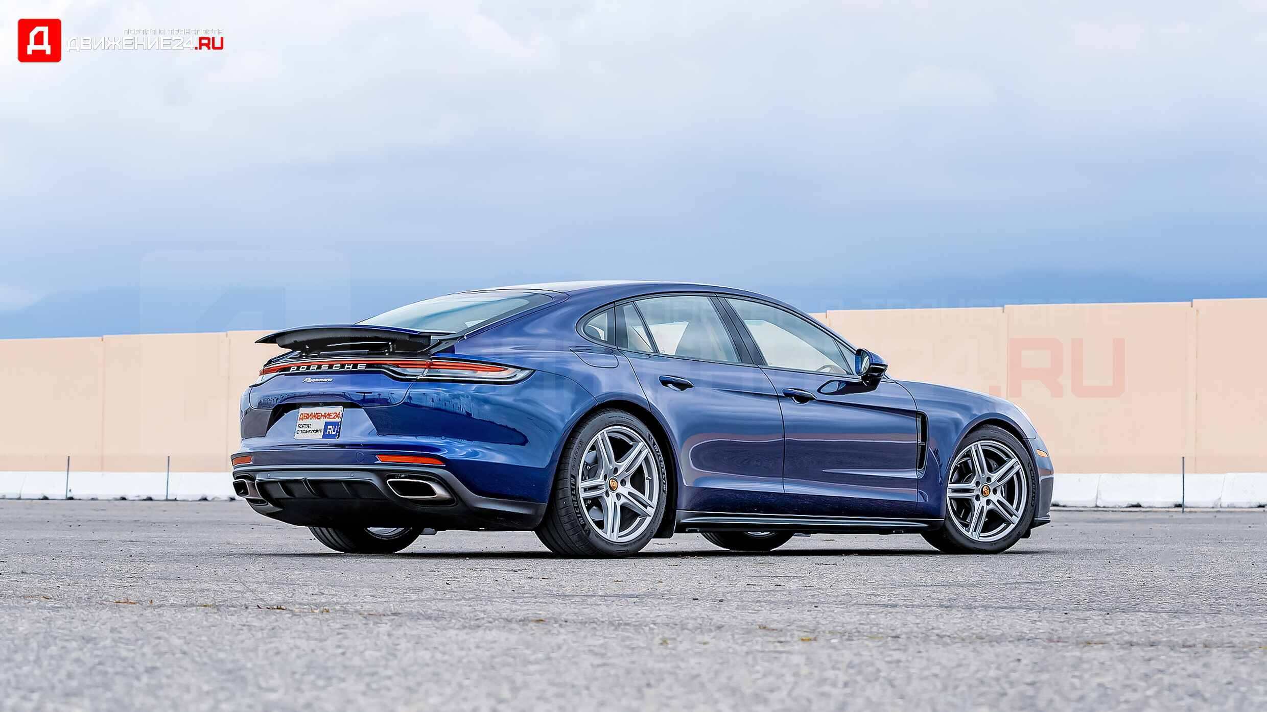 Porsche Panamera V-6 2021